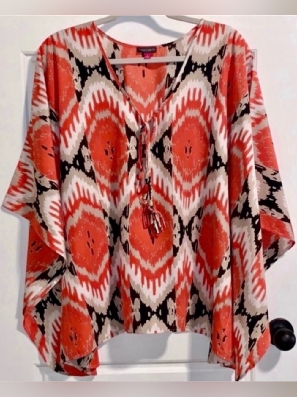 Gorgeous Large Vince Camuto Blouse(NWOT)
